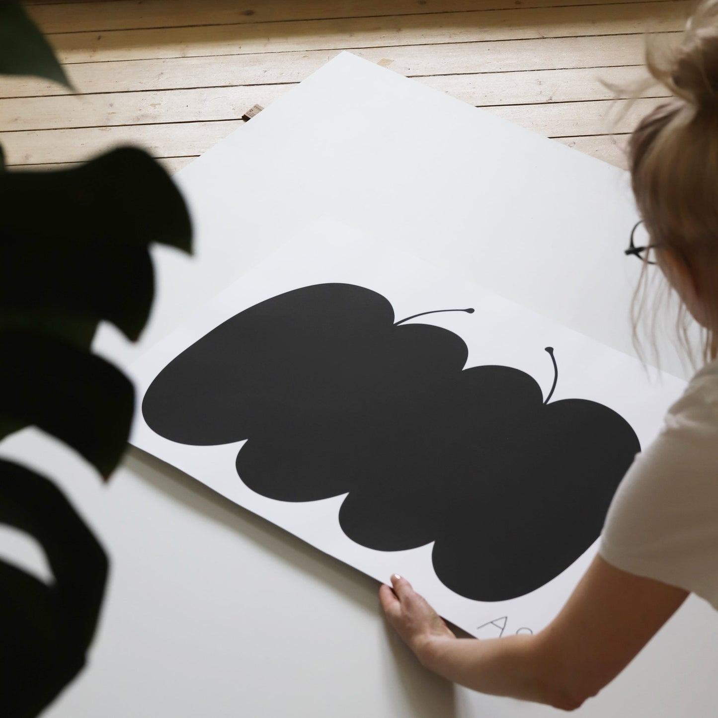 Silkscreen Double Apple Black